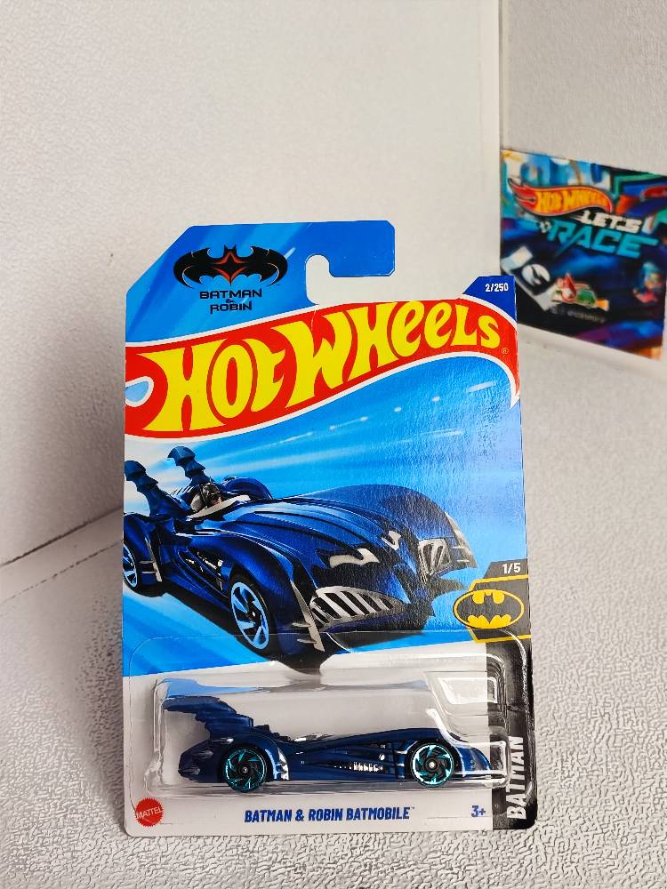 ماشین هات ویلز  BATMAN  ROBIN BATMOBILE