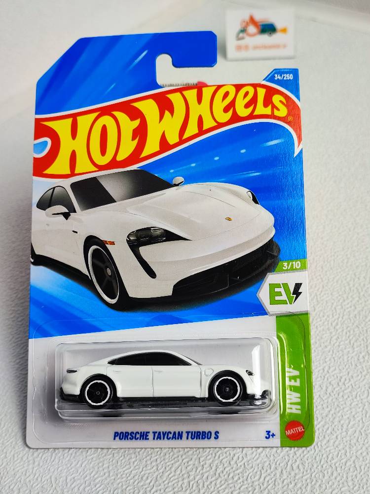 ماشین هات ویلز PORSCHE TAYCAN TURBO S پورشه توربو تایکان