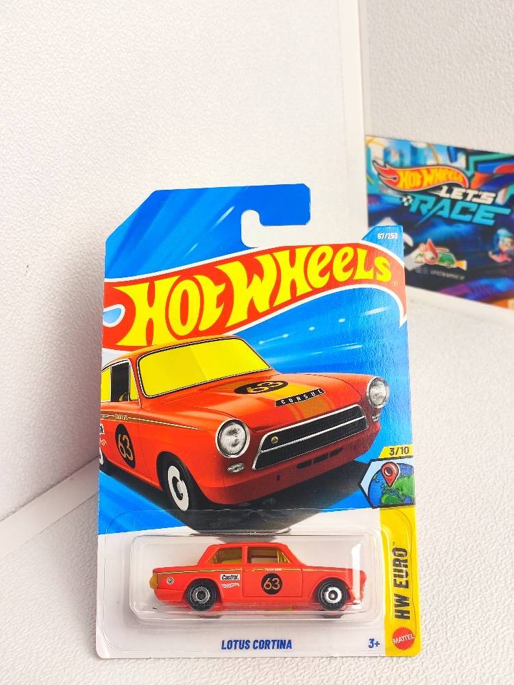 ماشین هات ویلز رو کارتی LOTUS CORTINA
